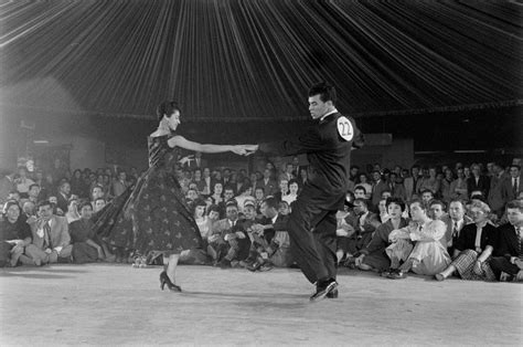 where does salsa dance come from and what is the history of salsa music?